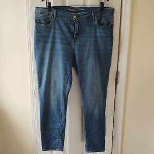 Signature by Levi Strauss Blue Skinny Jeans, Size 22